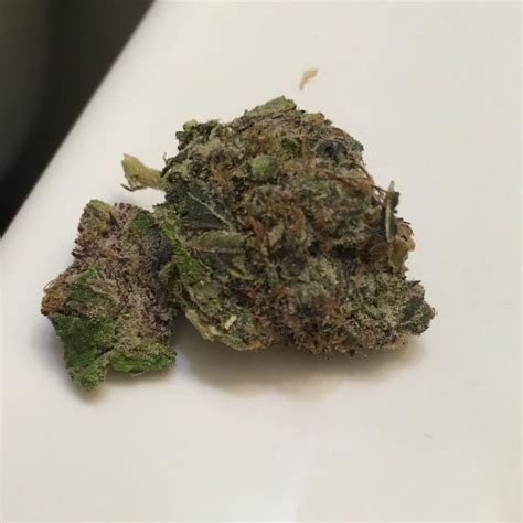 Strain Review: Purple White Lightning (White Lightning x Purple Kush ...