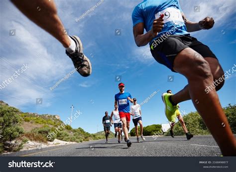 192,633 Run Marathon Man Images, Stock Photos & Vectors | Shutterstock