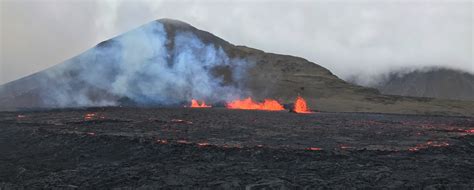 Iceland Volcanic Eruption - Lava Hike