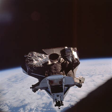 The Apollo 9 Lunar Module ascent stage during rendezvous exercises in ...