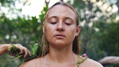 Shaman Healing for Millennials - Young People Using Shaman Crystal Healing Trend | Marie Claire