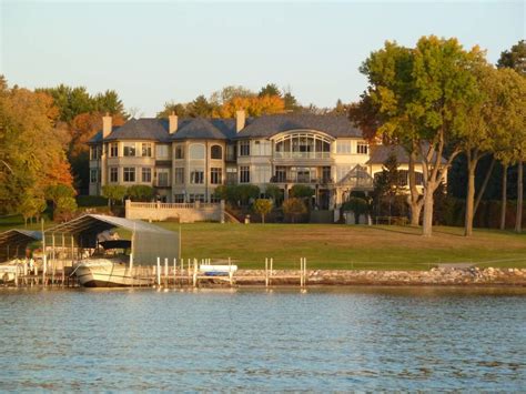 Lake Minnetonka Homes for Sale | Minnetonka Realty