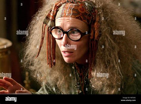 Emma thompson harry potter hi-res stock photography and images - Alamy