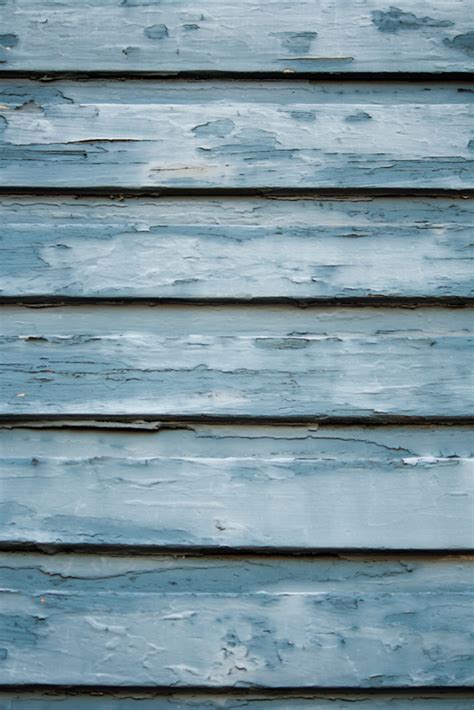 A Home Owner's Guide to Siding Panel Maintenance