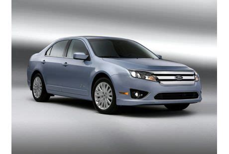 2012 Ford Fusion Hybrid MPG, Price, Reviews & Photos | NewCars.com