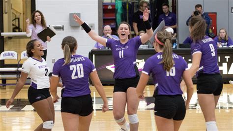 Women’s volleyball consistent in Elmhurst Invitational - Royal Purple