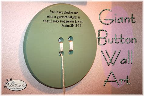 Giant Button Wall Art For The Home #DIY #Craft #TigerStrypes