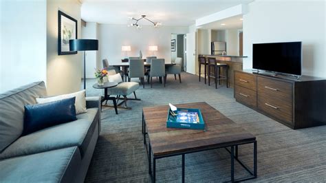 Denver Hotel Suites with Mountain Views | Hyatt Regency Denver at ...