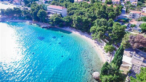 BRAC ISLAND - BEAUTIFUL CROATIA BEACHES WITH SPACE FOR YOUR BEACH TOWEL - Croatia Gems