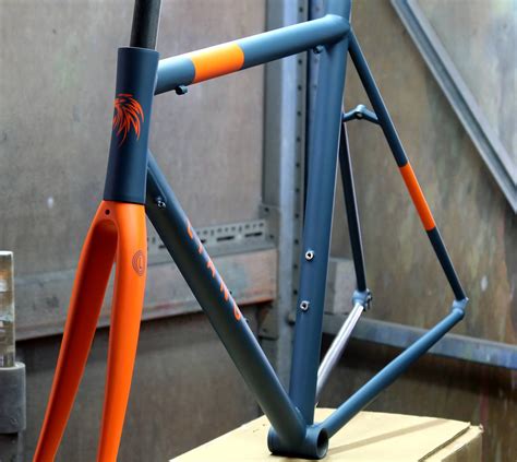 Custom Bike Frame Painting - Arsma