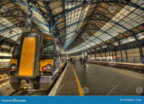 Brighton railway station editorial image. Image of modern - 41918440