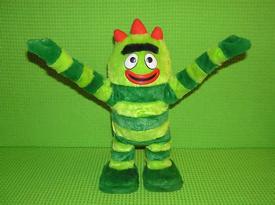 Yo Gabba Gabba Dancey Dance Time Brobee Interactive Plush Doll 2008 Spin Master | #413854293