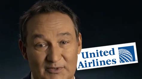 United Airlines CEO Oscar Munoz 'Deeply' Apologizes, Vows to 'Do the ...