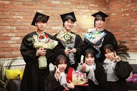 We're Celebrating a Graduation in Korea! - Lifesong for Orphans