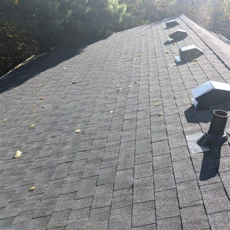 What Does Wind Damage Look Like on a Roof? ‣ Sellers Roofing Company