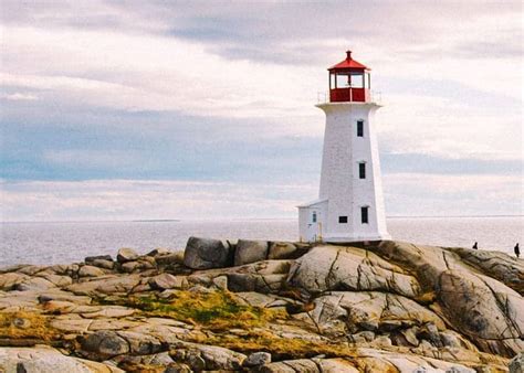 41 Nova Scotia Lighthouses to Visit This Summer | Storyteller Travel