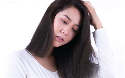 Common causes of smelly hair and how to deal with them effectively - Dop Fashion