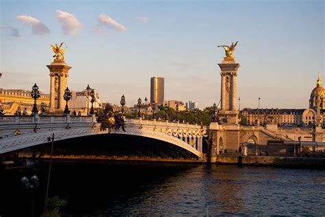 Pont Alexandre III Bridge Guide (with Photos)