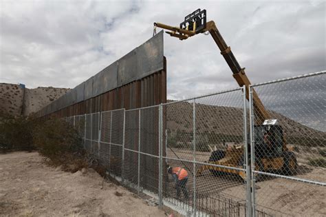 Michels Corp. shows interest in building US-Mexico border wall | The ...