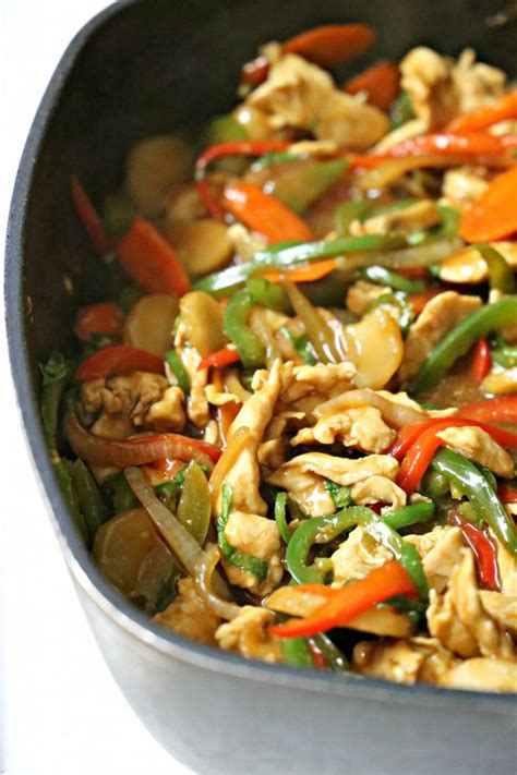 Healthy Thai Basil Chicken Stir Fry Recipe - Southern Kissed