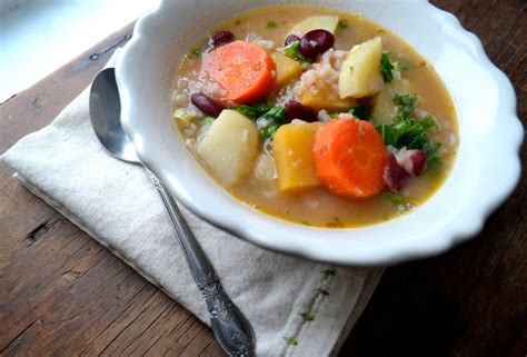 Kirsten's Kitchen: of vegan creations: Root vegetable soup