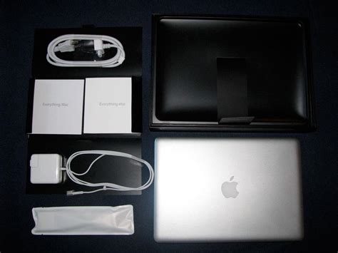 MacBook Air unboxing: notes and high-quality photos