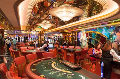 Casino Royale on Royal Caribbean Independence of the Seas Ship - Cruise ...