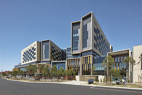 Constructing a new world class hospital for regional Victoria ...