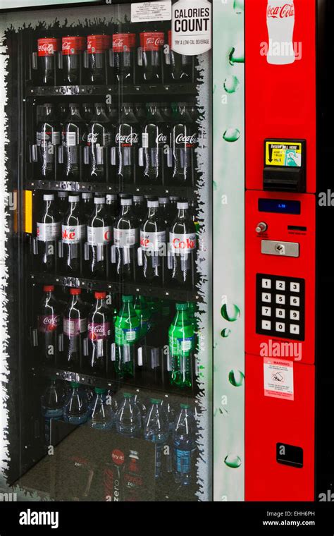 Coca-Cola vending machine - USA Stock Photo - Alamy