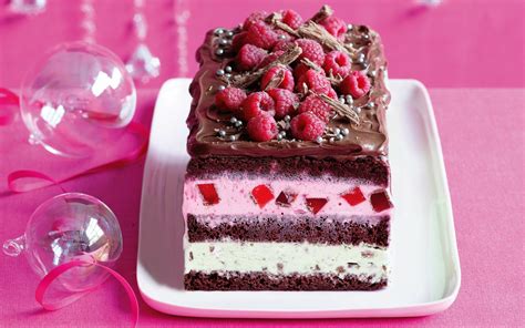 Delicious Cake Delight - HD Wallpaper