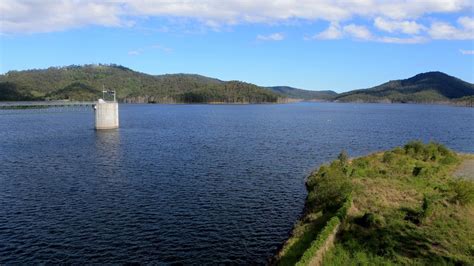 Mercury detected in Hinze Dam with authorities warning visitors not to eat caught fish | Gold ...