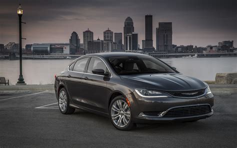 Chrysler 200 2017: Direction Floride - Guide Auto