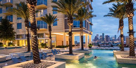 The Best Apartment Pools In Houston - Smart City Locating