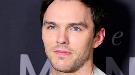 Nicholas Hoult Tells A Seafood Horror Story - Exclusive