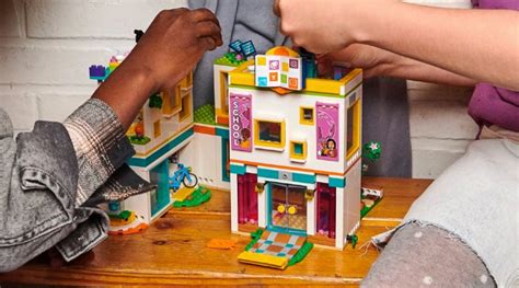 First wave of relaunched LEGO Friends 2023 sets revealed