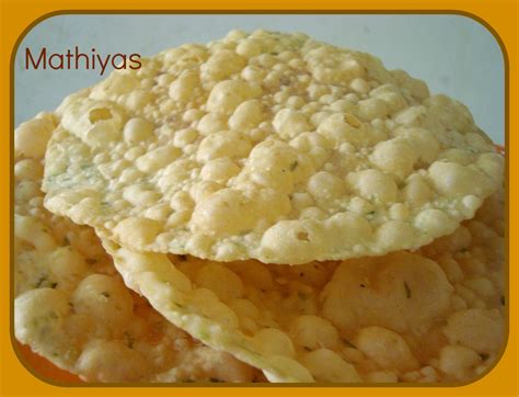 USHA'S KITCHEN: Mathiya is a deep fried papad