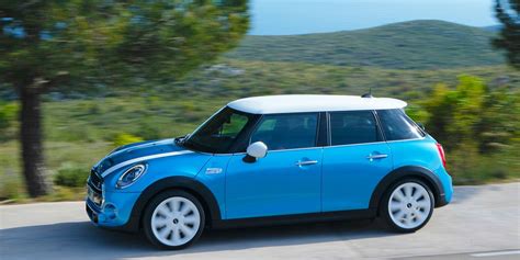 2015 Mini Cooper S Hardtop 4-Door First Drive – Review – Car and Driver