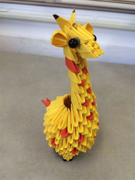 Giraffe Origami | Adornos de origami, Manualidades, Diseño origami