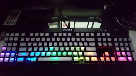 Corsair K95 RGB White Transluscent Top Keycap mod + Corsair Effects Engine Showcase. - YouTube