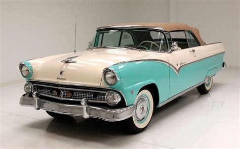 1955 Ford Sunliner | Classic Auto Mall