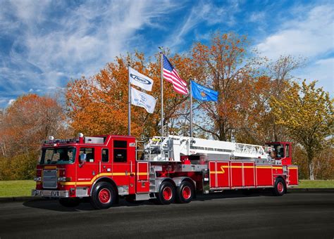 Pierce Receives Order For Three Aerial Tillers