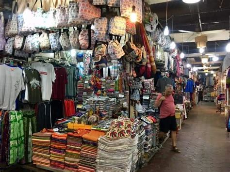 siem reap night market | Global Nomadic