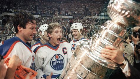 Northlands Coliseum, site of Gretzky’s Oilers, closing its doors