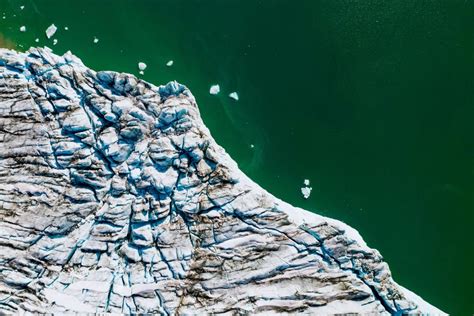 Chunk of ice shelf in Greenland breaks off due to rapid climate change | London Evening Standard ...