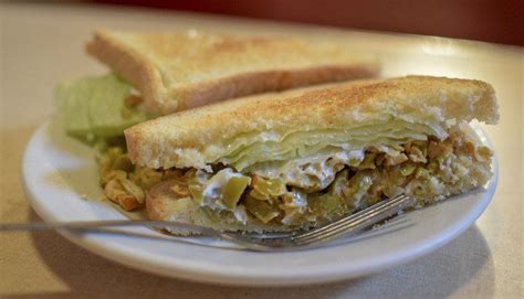 DINING A LA KING: Olive-nut sandwiches, bolillos and more attract people to Main Street ...