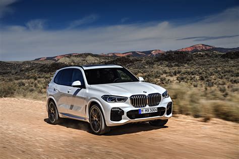 Video: Check Out the new BMW G05 X5 Drive Itself, in Reverse