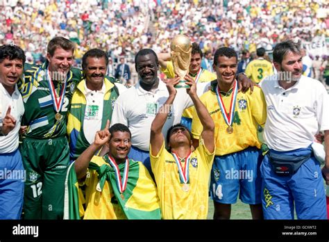 Soccer - 1994 FIFA World Cup - Final - Brazil v Italy - Rose Bowl ...