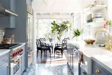 10 Galley Kitchen Lighting Ideas 2022 (Very Helpful)