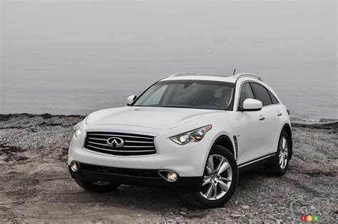 2014 Infiniti QX70 review | Car Reviews | Auto123