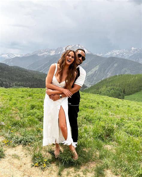 Chrissy Teigen, John Legend to renew vows on 10th anniversary